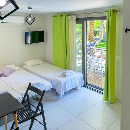 Bikini Apartments Kariótai エクステリア 写真